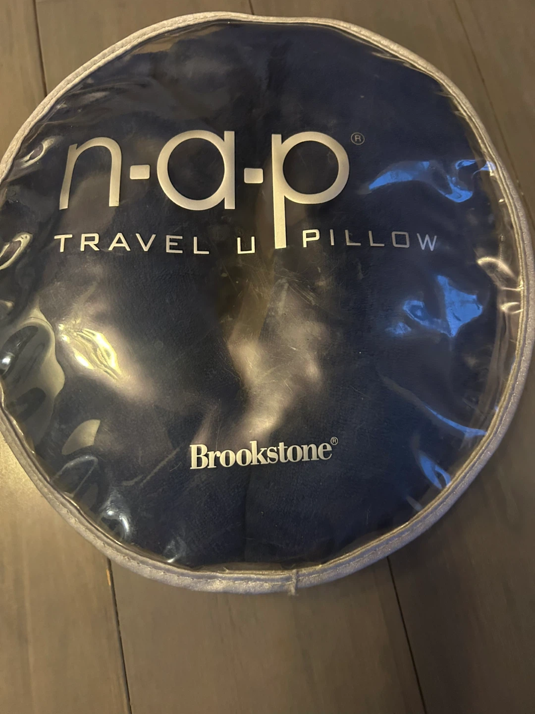 Brookstone n-a-p Travel U Pillow - photo 3