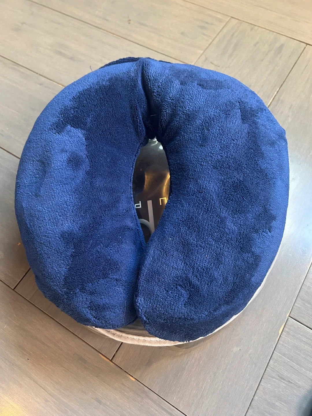 Brookstone n-a-p Travel U Pillow