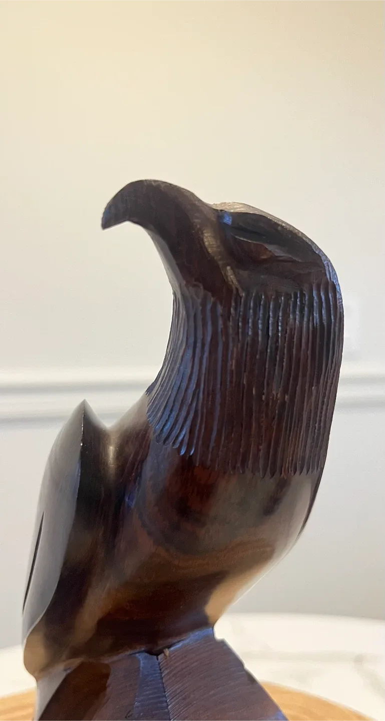 2 Wooden Eagle Carvings image indicator(9)