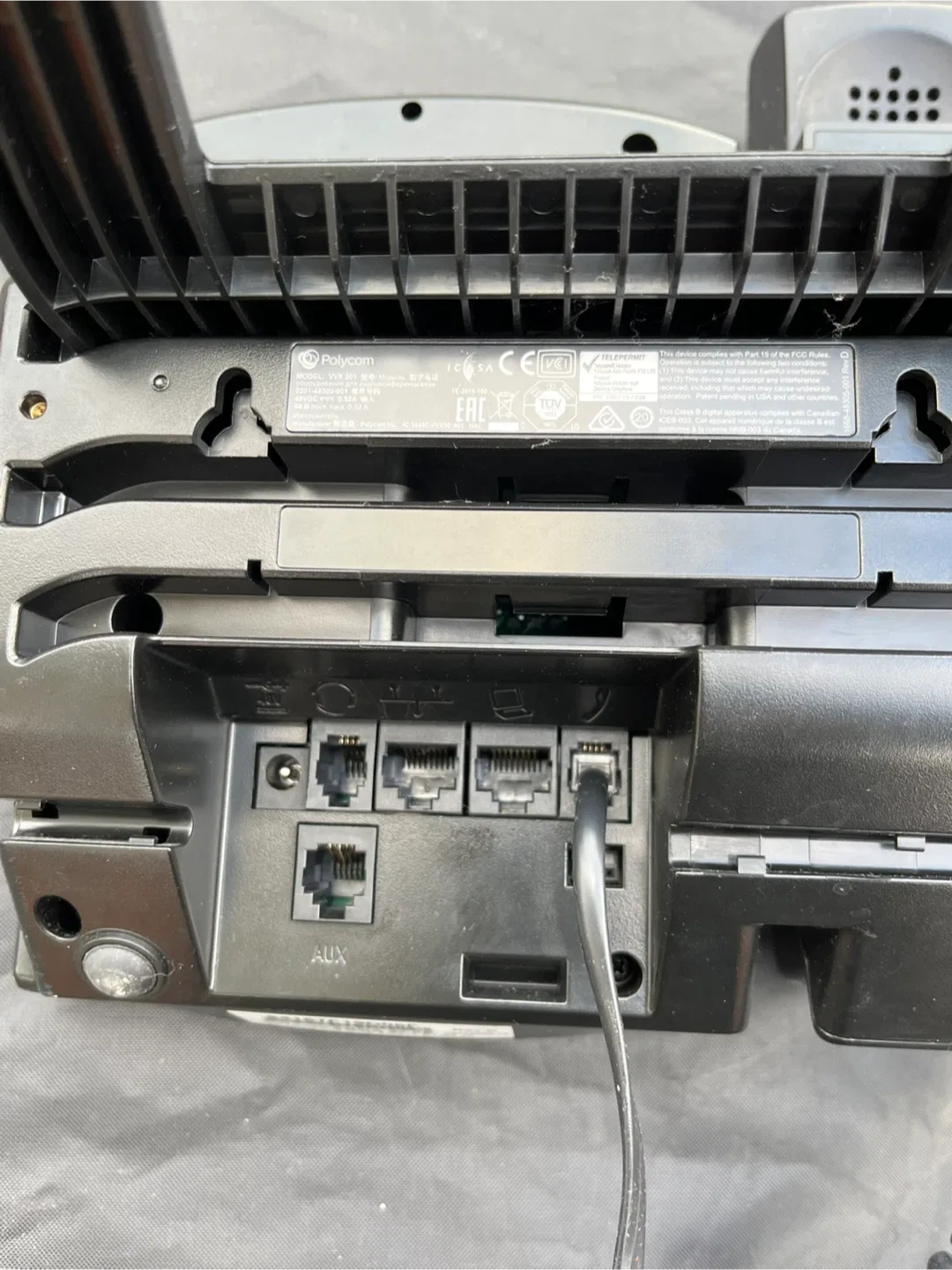 Polycom VVX 311 Business Media Phone image indicator(3)