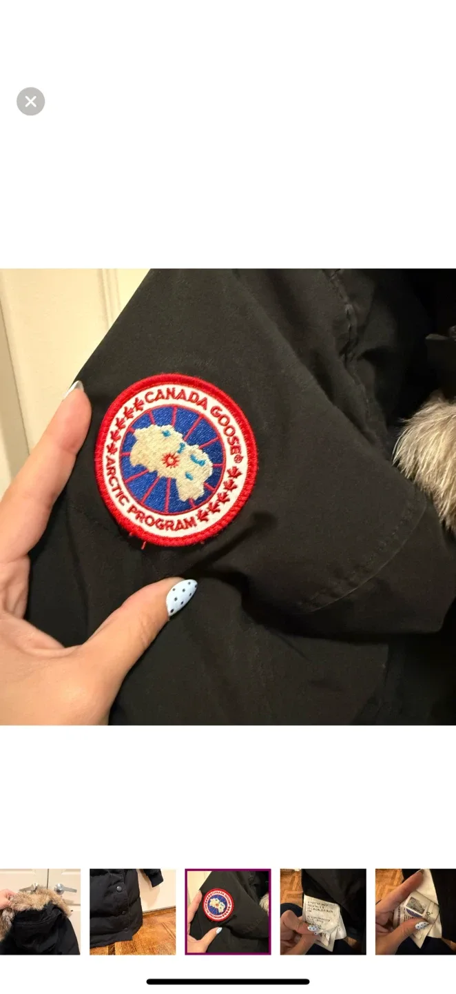 Canada Goose Fusion Fit Parka - Size S/P image indicator(8)