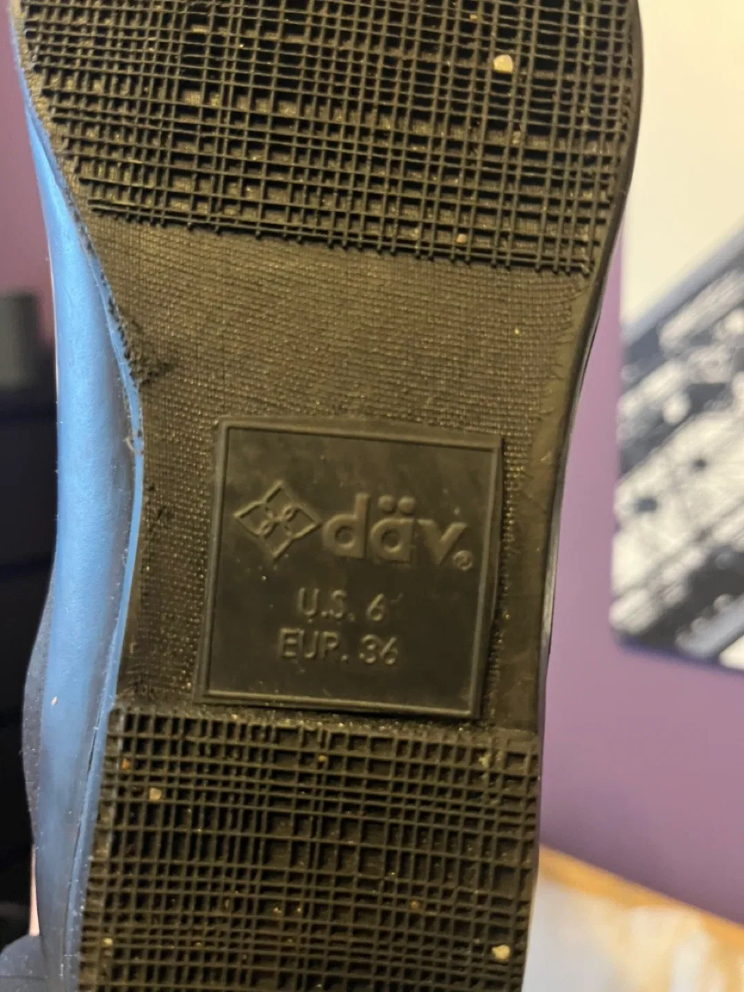 däv Black Rain Boots - Size 6 image indicator(5)