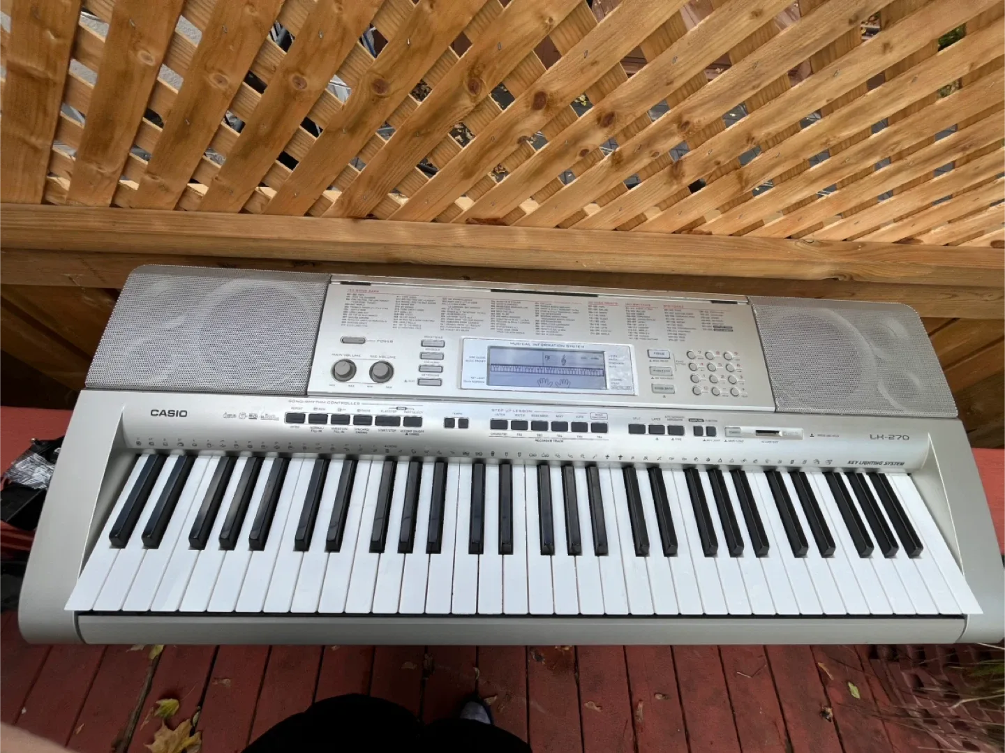 Casio LK-270 Keyboard