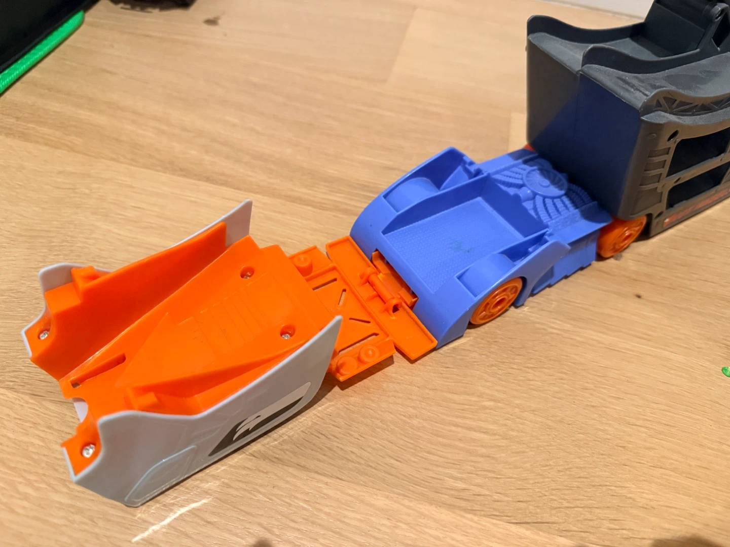 Hot Wheels Stunt & Go Track Set - photo 2
