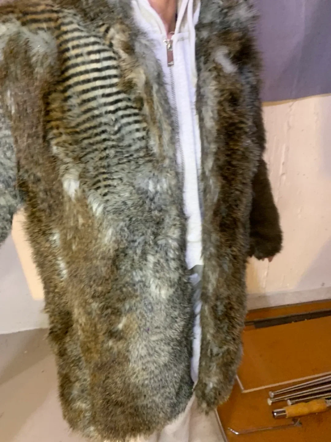 Women’s Faux Fur Coat - small / medium clothing jacket image indicator(5)