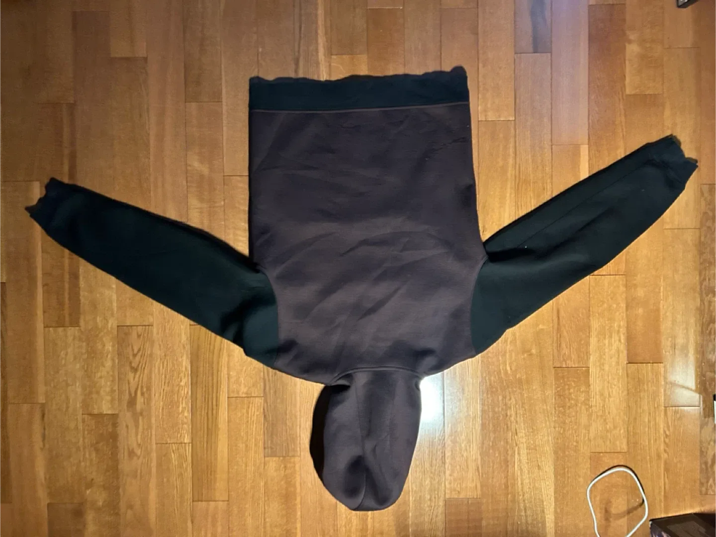 The North Face Hoodie, Size M image indicator(2)