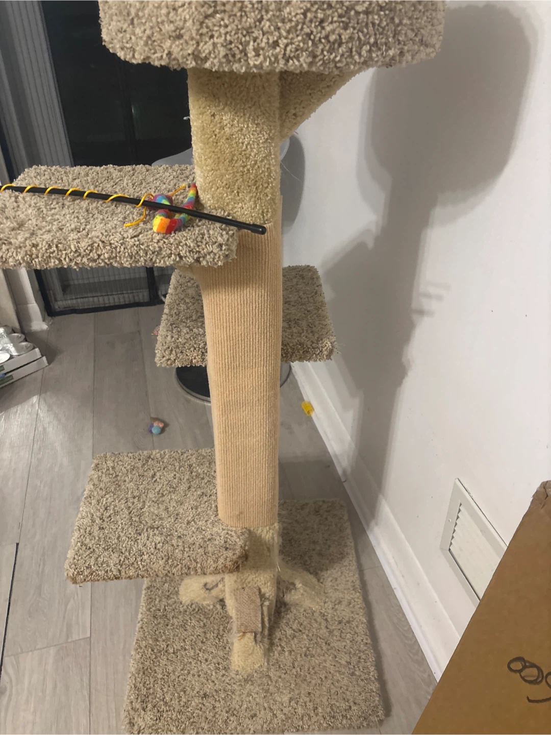 🔔FREE🔔 Cat Tree / scratching post - photo 3