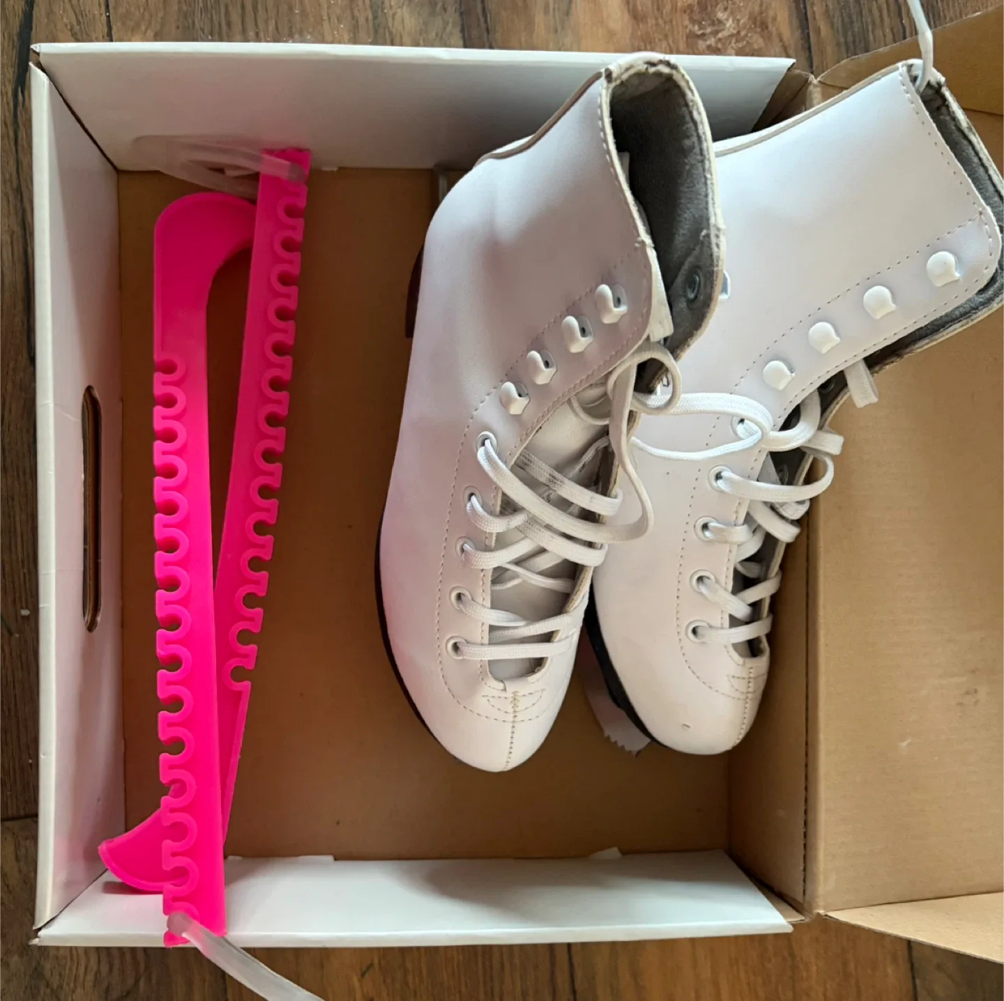 Hespeler Jr Figure Skate Size J2