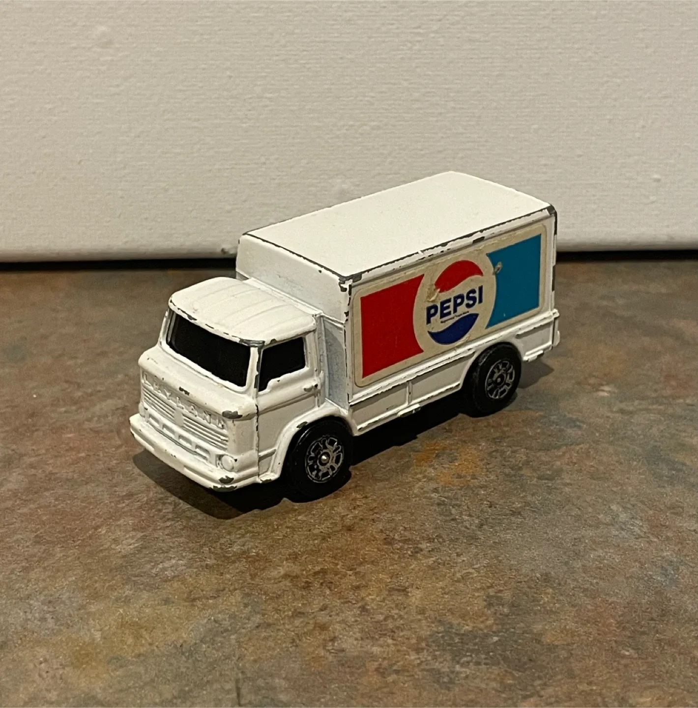 Corgi Juniors Leyland Pepsi delivery truck die cast toy vehicle image indicator(2)