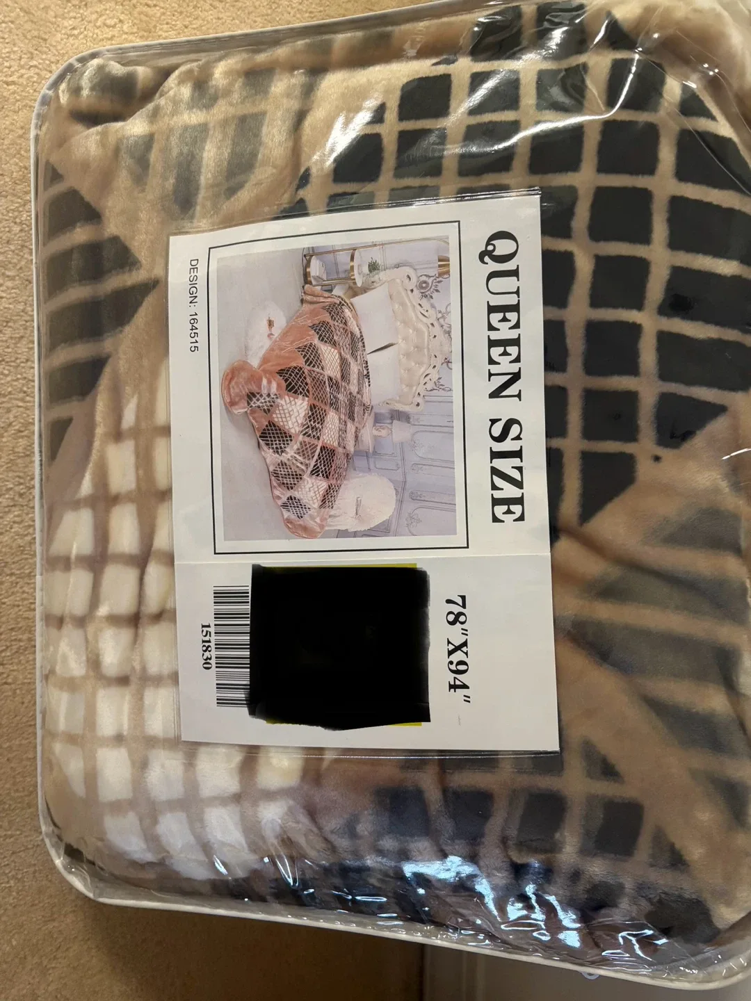 Queen Size Blanket - New in Package image indicator(2)