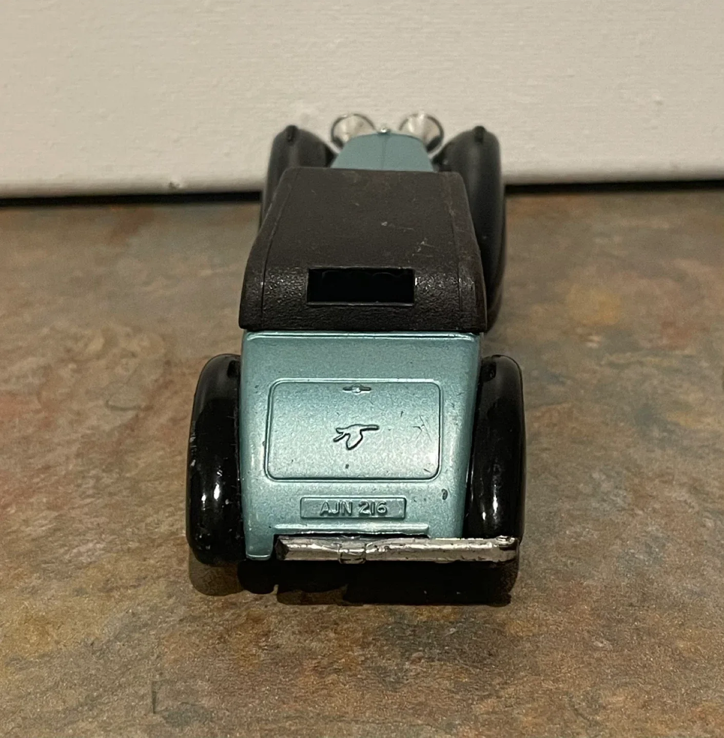 1938 Hispano-Suiza 1973 Diecast car 1:48 image indicator(4)