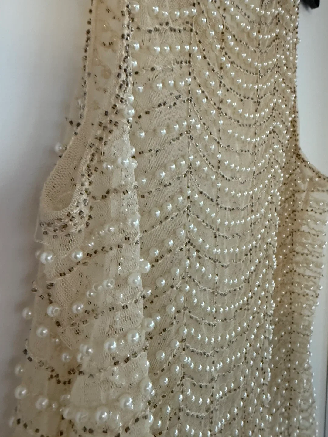 Pearl sparkle Tank Top - Elegant & Unique image indicator(5)