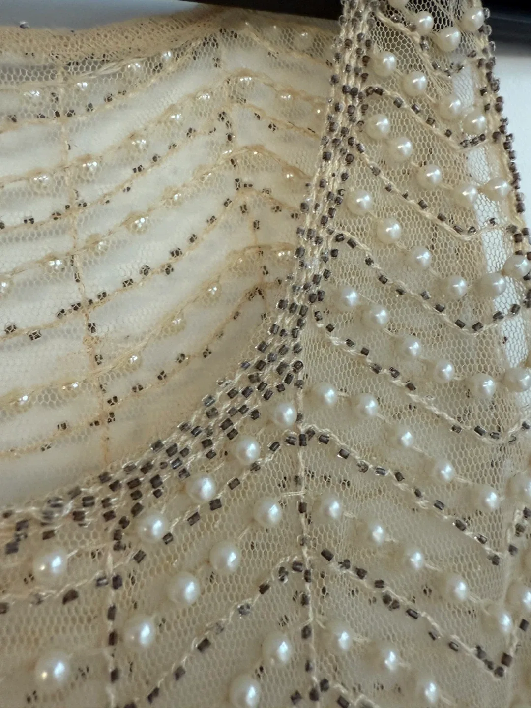Pearl sparkle Tank Top - Elegant & Unique image indicator(4)