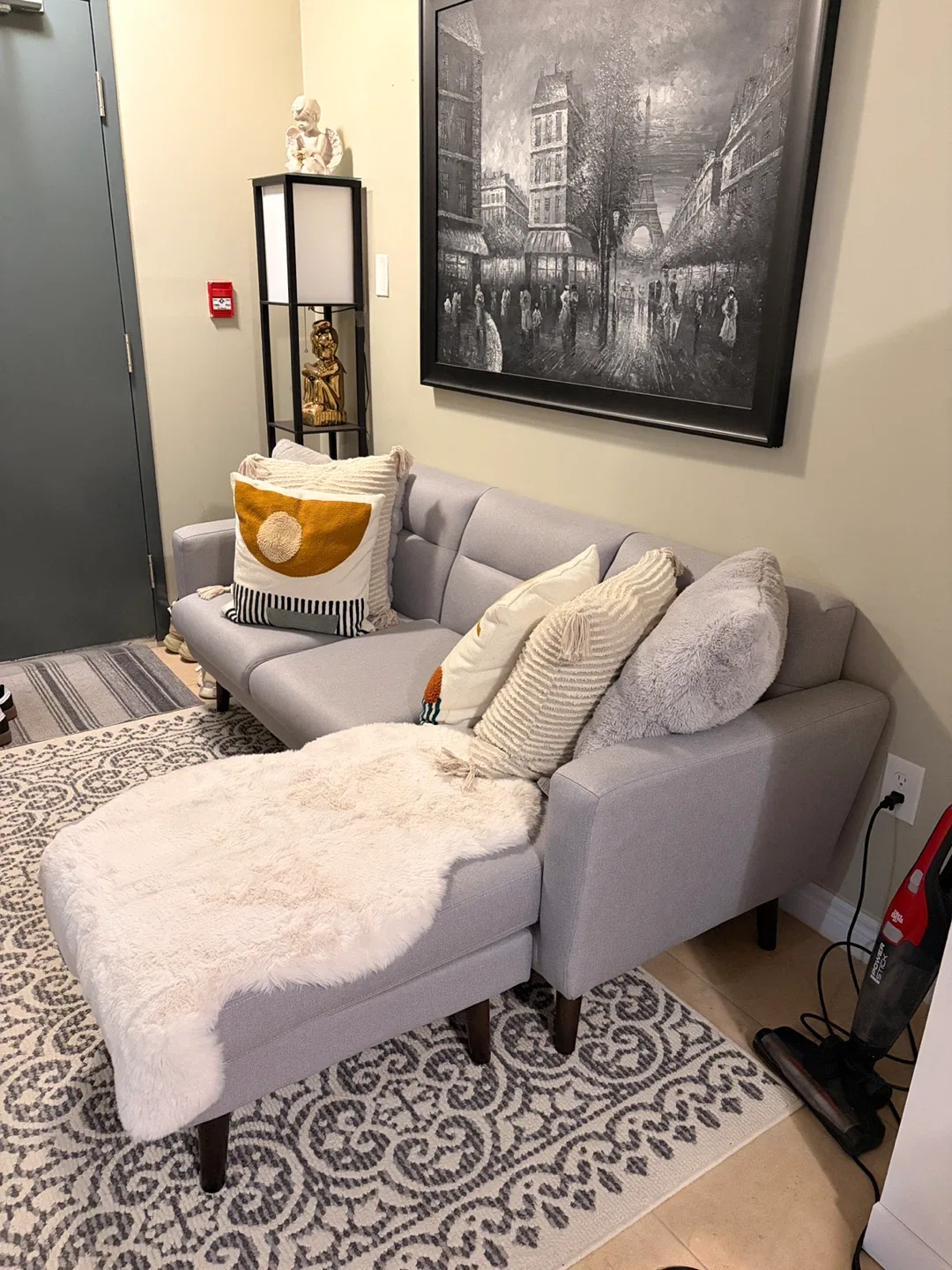 Various Furniture Items (moving out sale) image indicator(7)