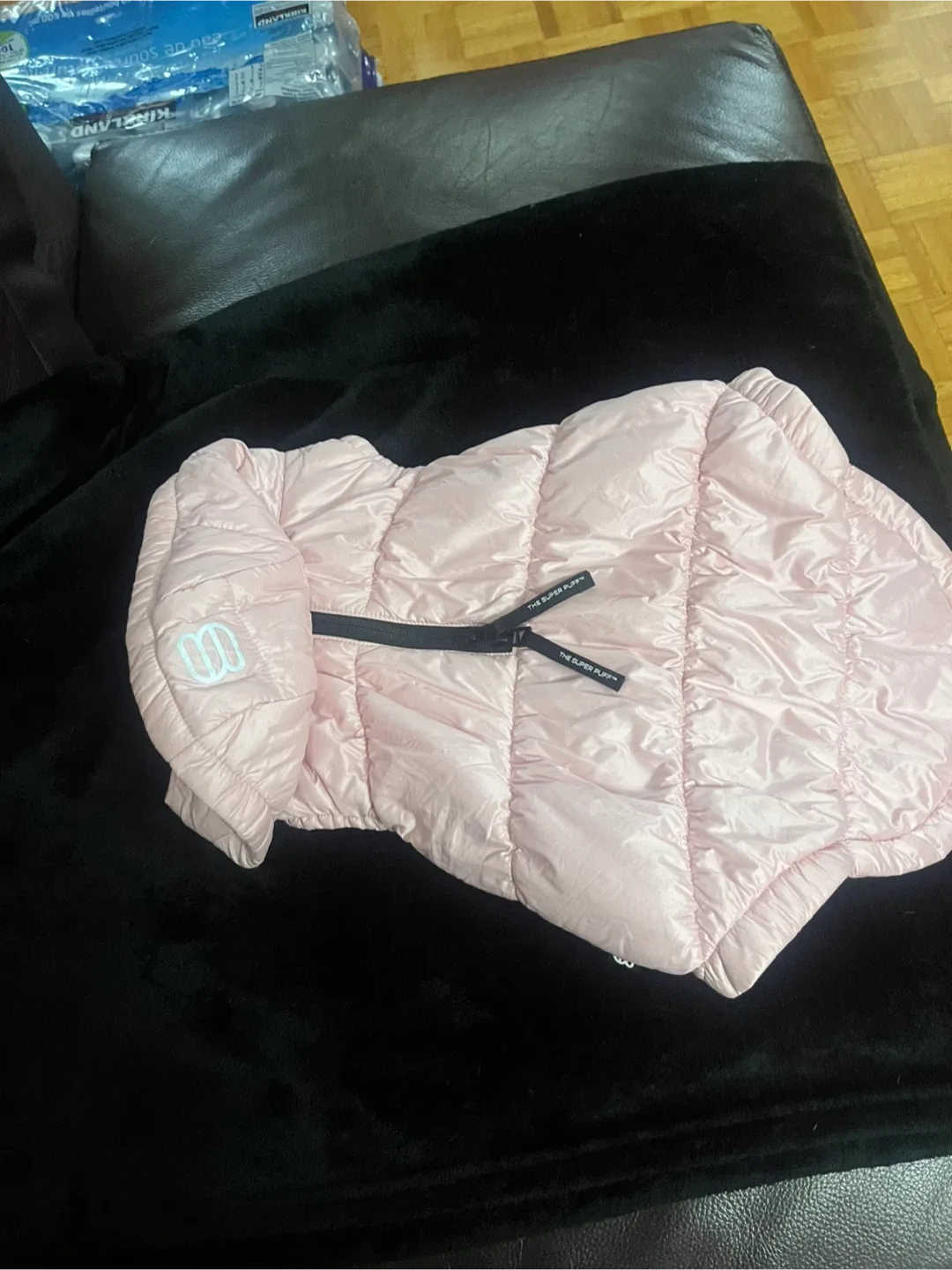 Aritzia Super Ruff puff image indicator(2)