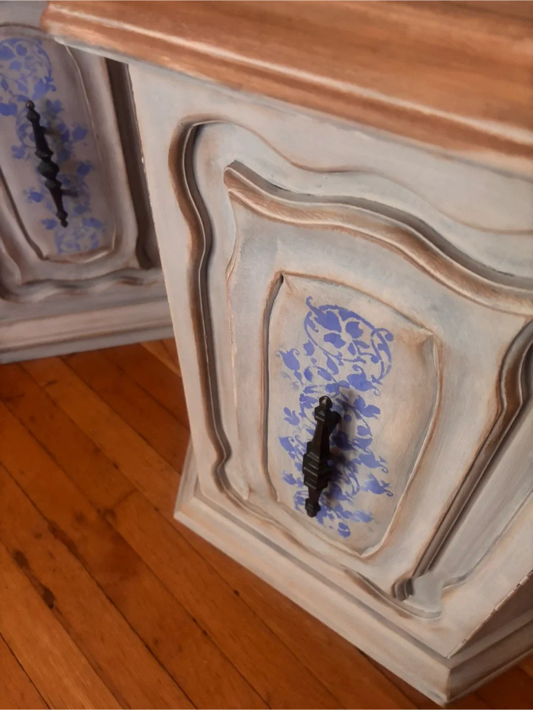 Pair of Vintage French Provincial Nightstands image indicator(4)