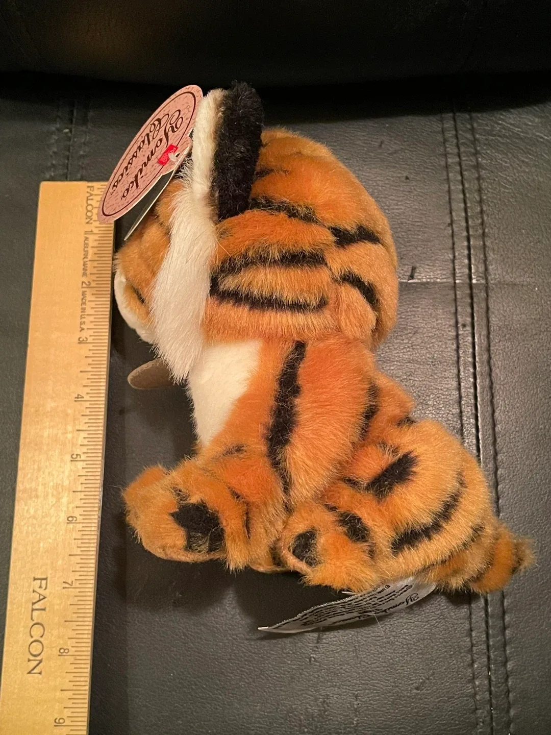 NEW Yomiko Classics Tiger Plush image indicator(3)