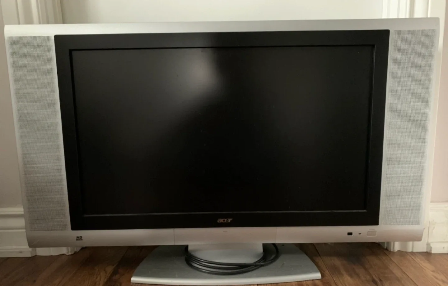 Used/Old 24” Acer TV