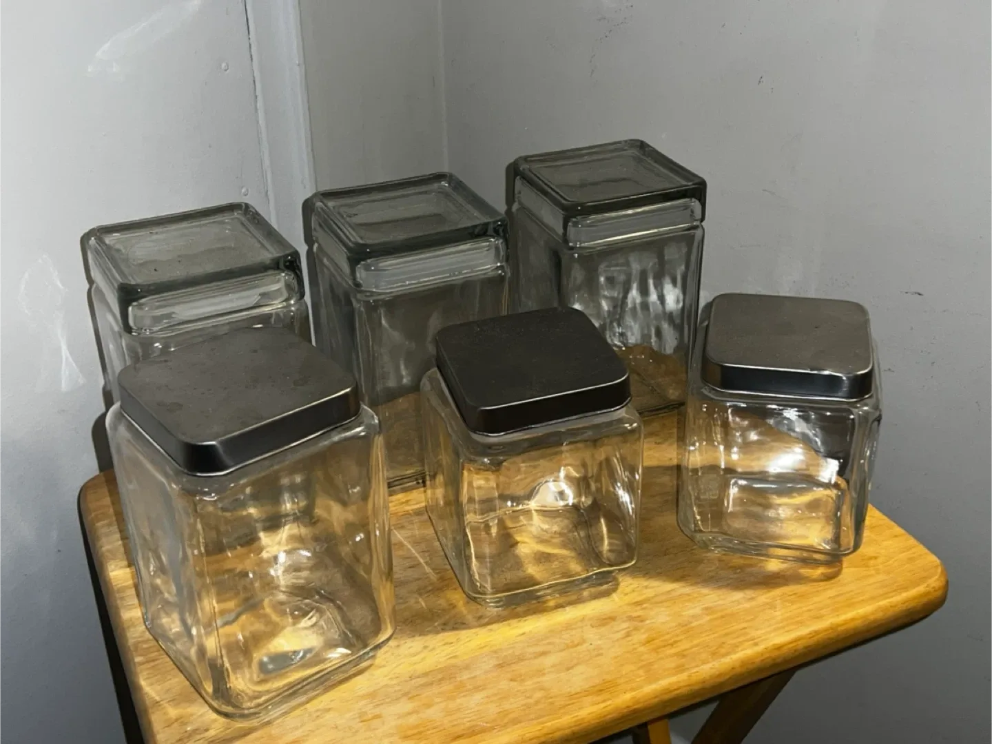 Set of 6 Glass Storage Jars with Lids image indicator(2)