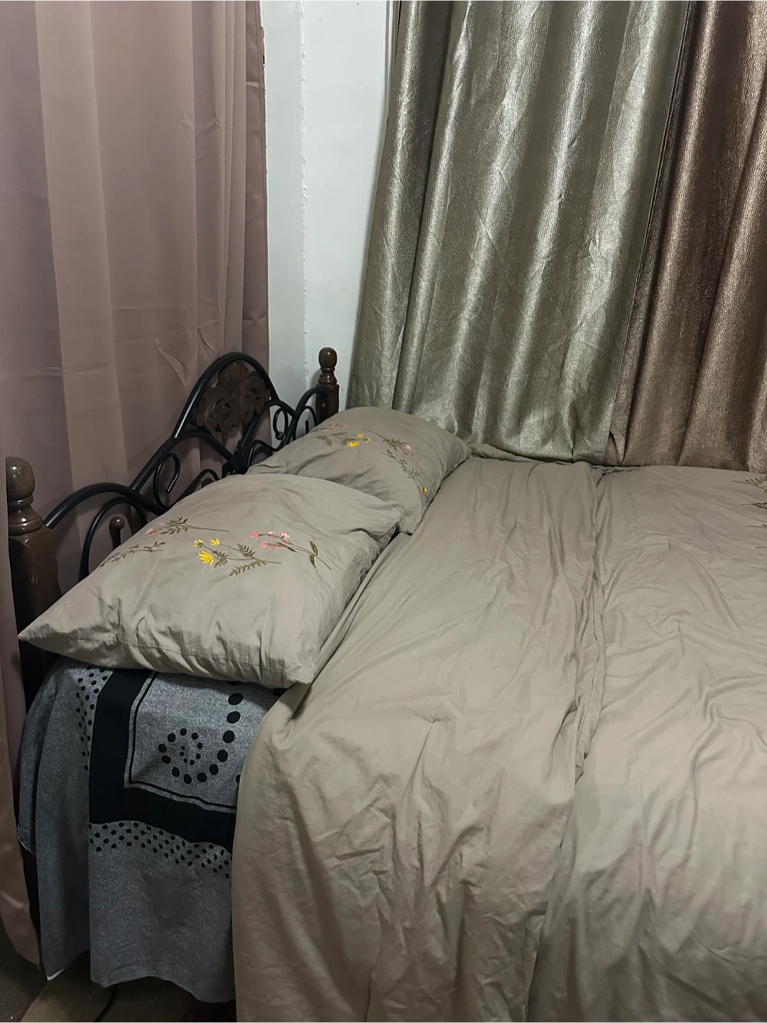 Queen Bed Frame + Headboard - photo 2