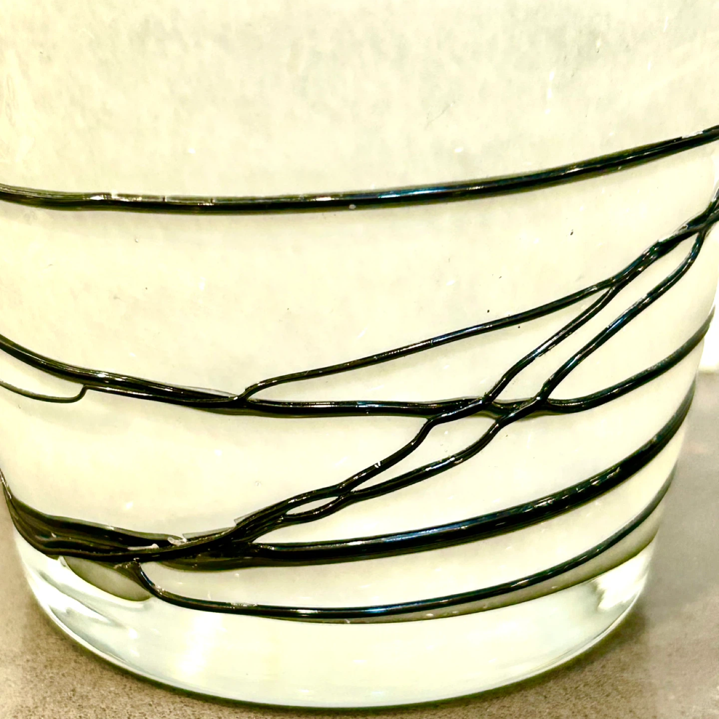 Baobab Luxury Candle Vessel – Hand-Applied Linework - photo 4