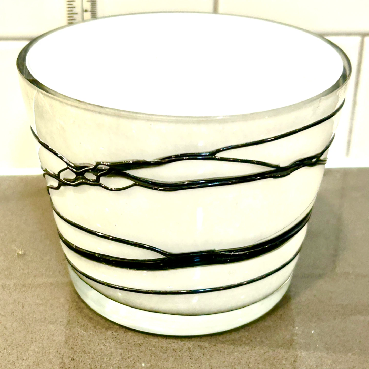 Baobab Luxury Candle Vessel – Hand-Applied Linework - photo 3