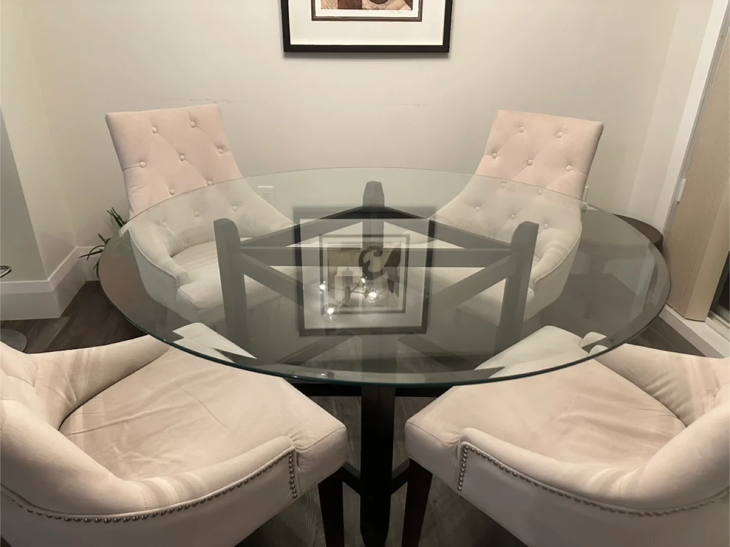 Glass Round Dining Table with 4 Chairs image indicator(4)