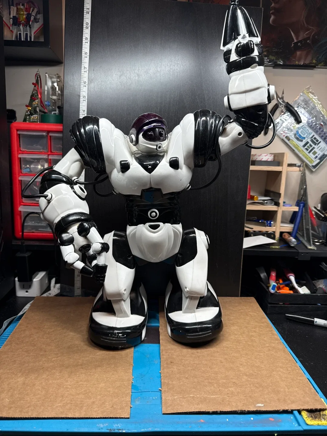 WowWee Robosapien Robot Toy NO REMOTE