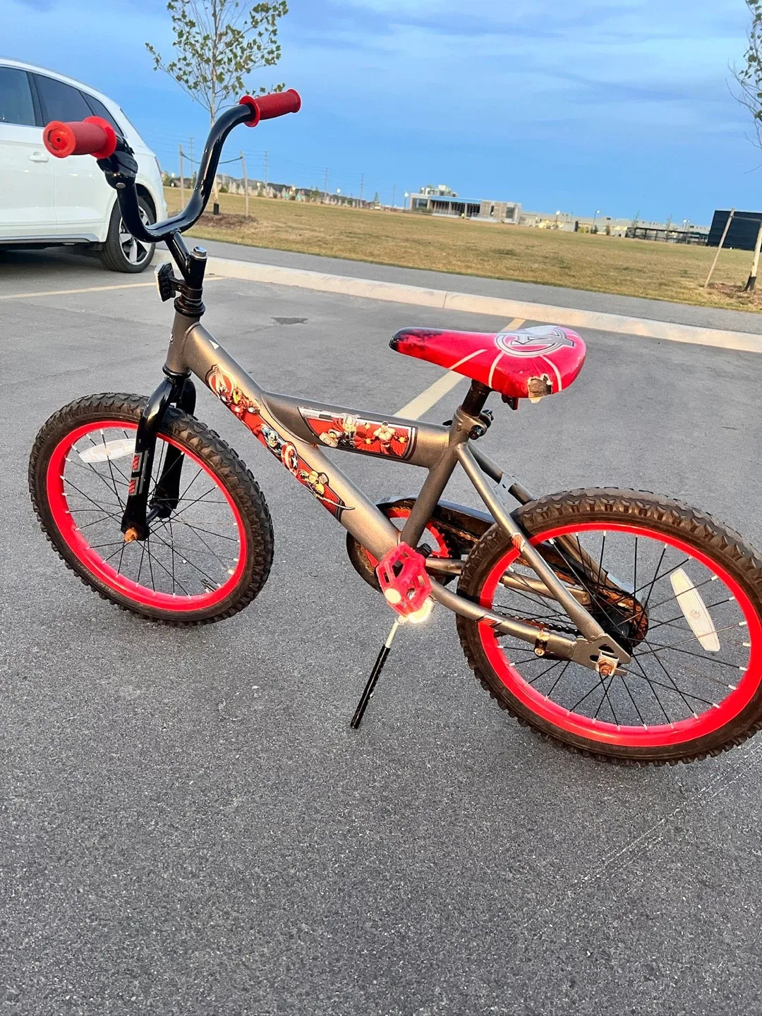 Avengers Kids Bike - 16 inch image indicator(4)