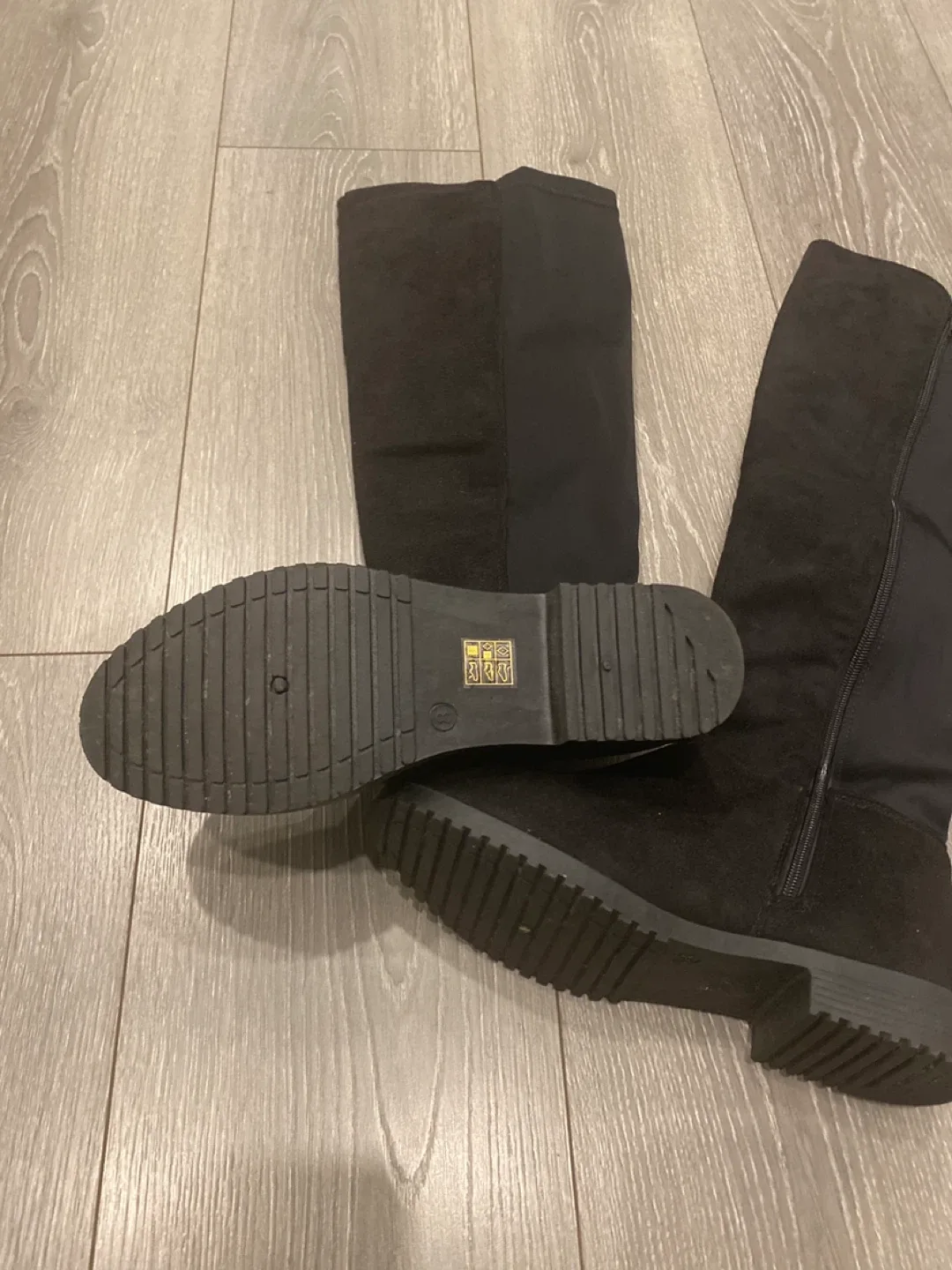 Black Knee High Boots - Size 8 image indicator(2)