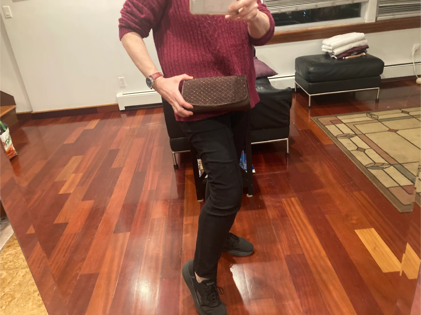 Clutch bag with box