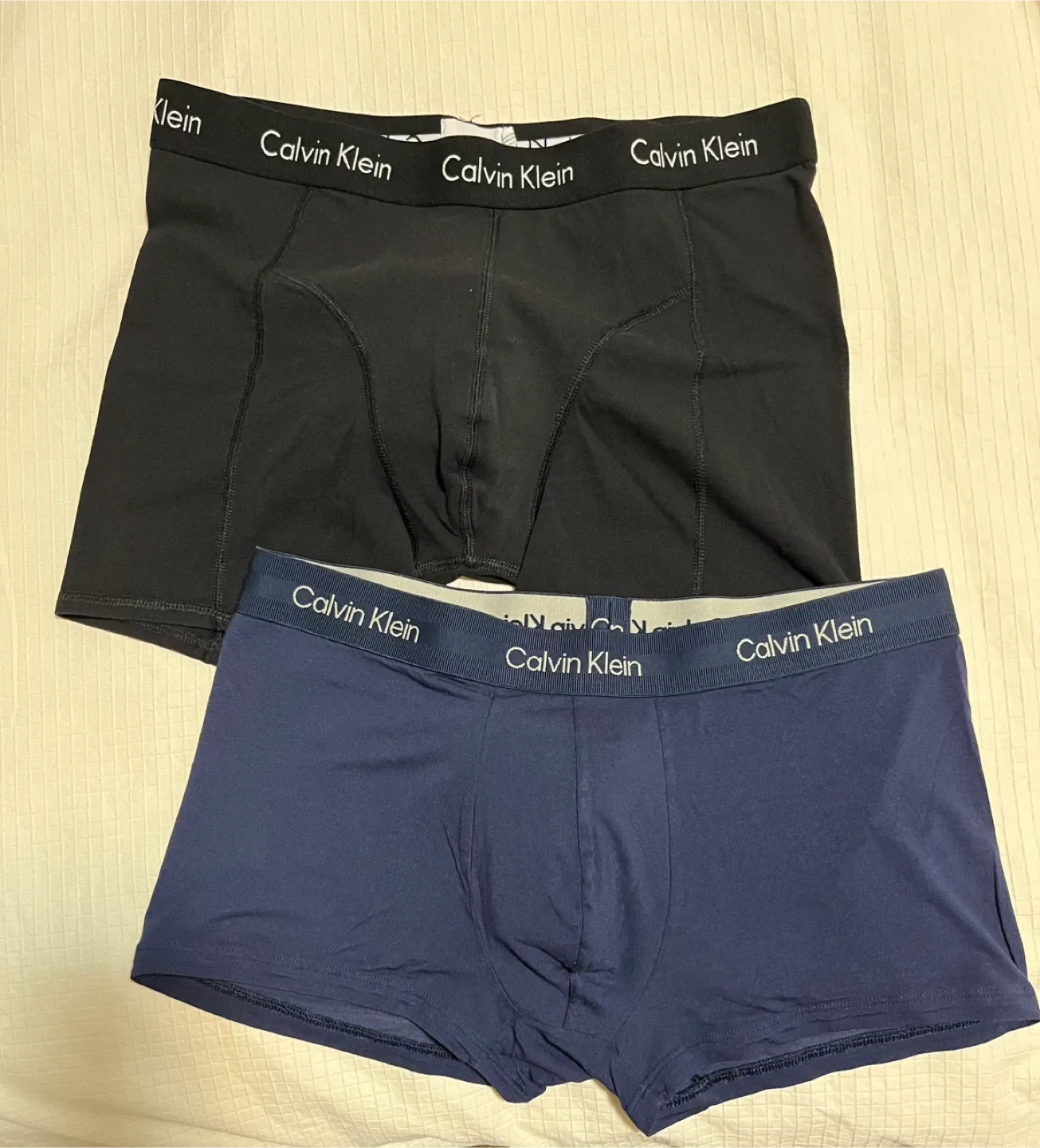 Calvin Klein Men's Boxer Briefs - Black & Blue Size Large. image indicator(2)