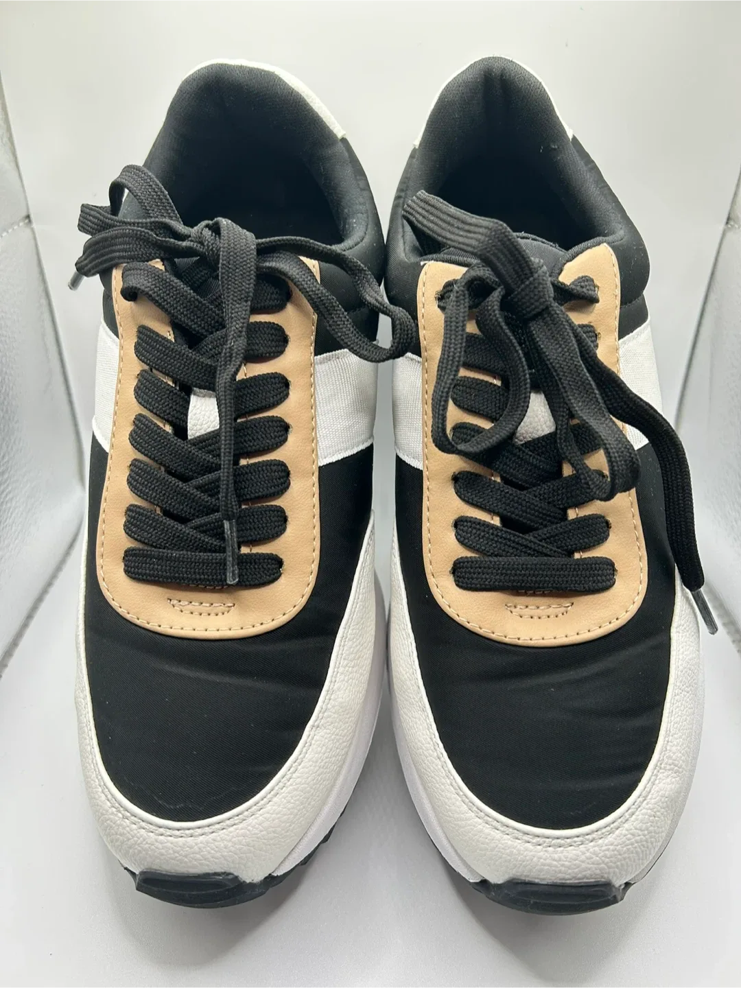 Size 7.5 - Black, White & Beige Fashion Sneakers