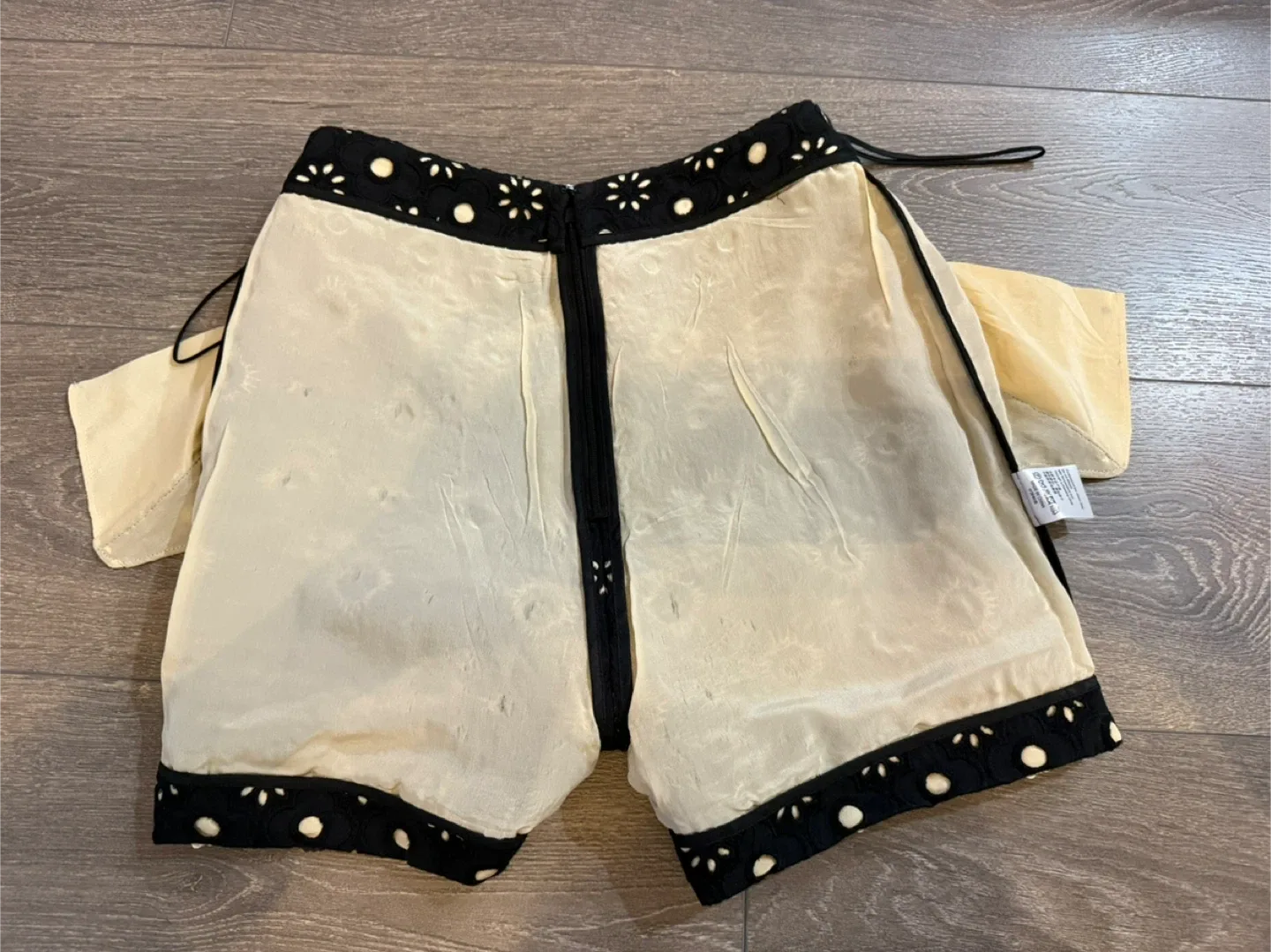 Huishan Zhang Sequin Embellished Shorts image indicator(7)