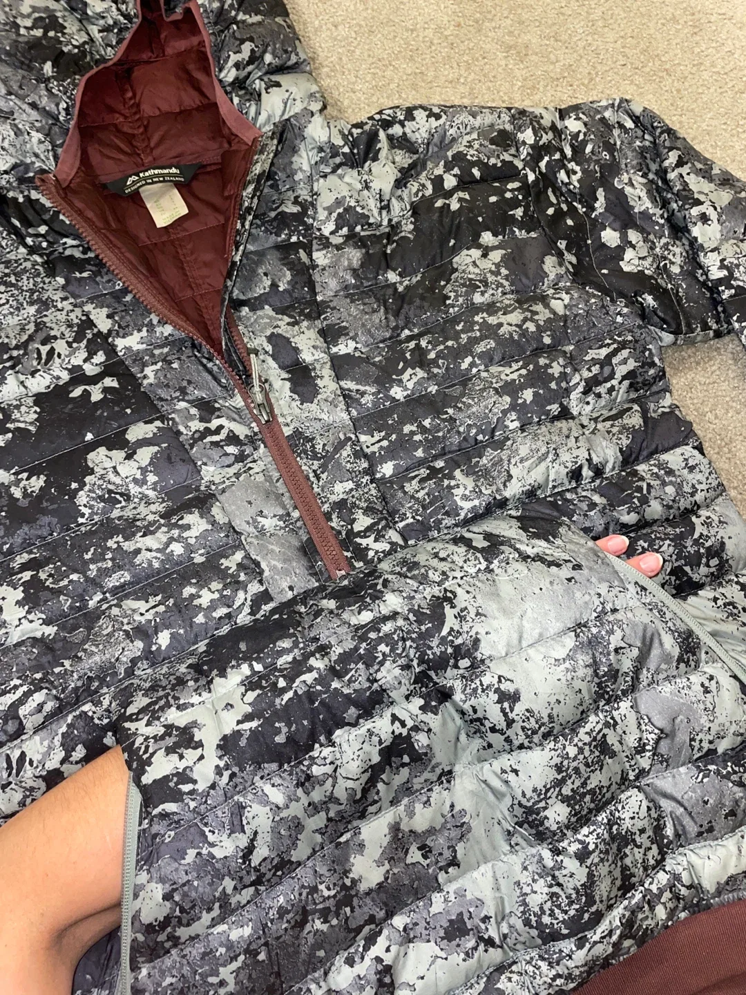 Kathmandu Puffer Jacket - Size S image indicator(2)