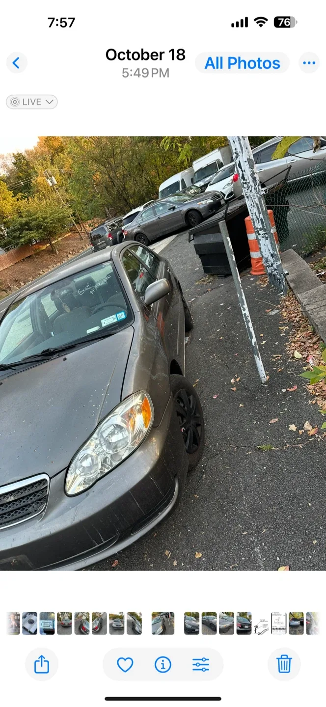 Toyota Corolla Sedan image indicator(5)