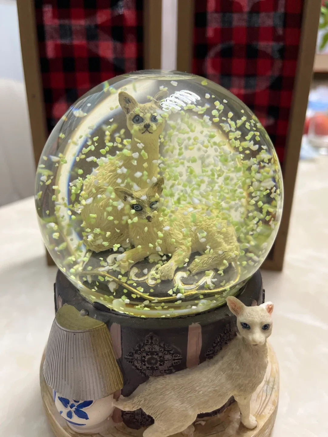 Kicare Cats Snow Globe Music Box image indicator(2)
