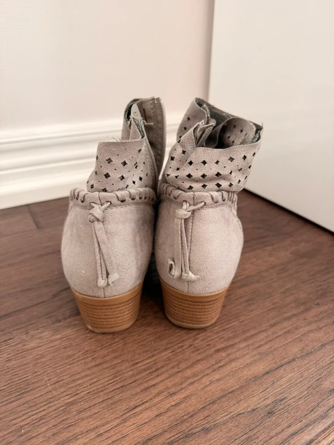 FREE with Purchase Grey Ankle Boots - Size 7.5 image indicator(2)