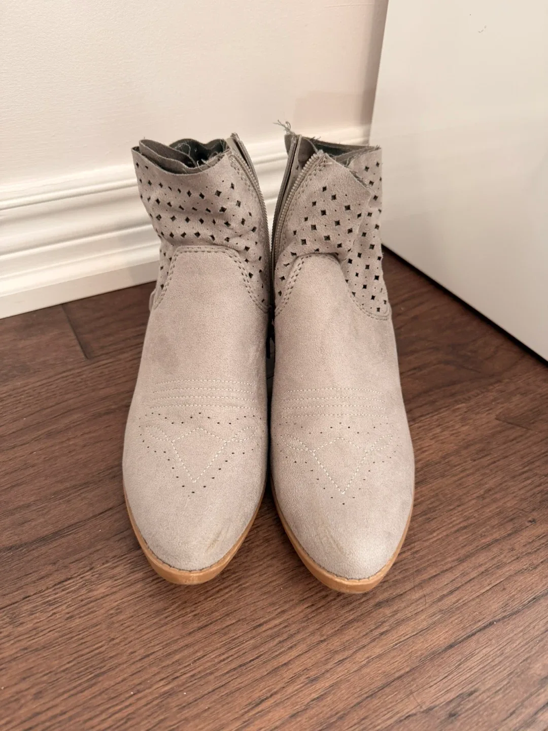 FREE with Purchase Grey Ankle Boots - Size 7.5