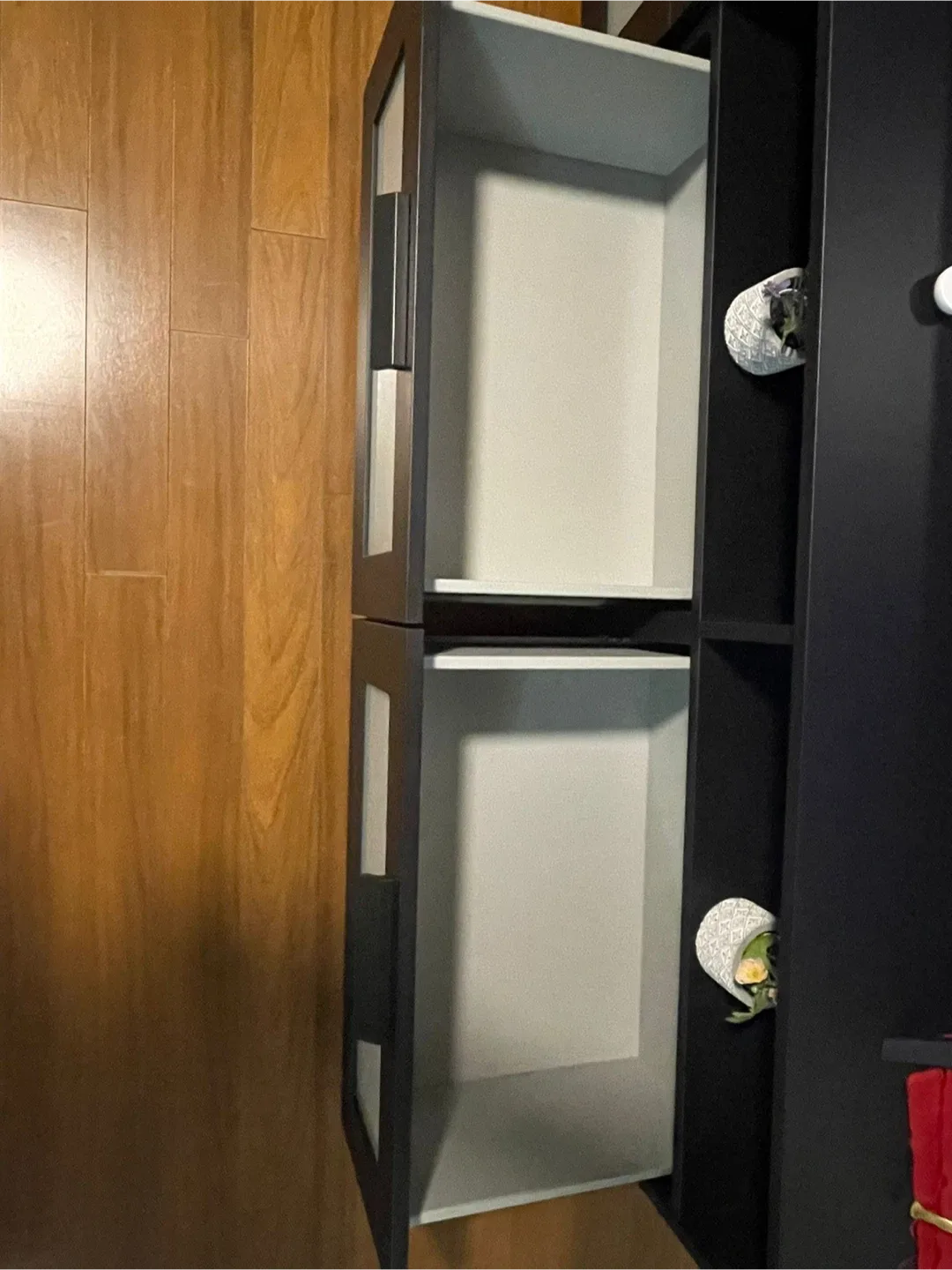 Move out sale - Tv Stand/ Bench image indicator(3)