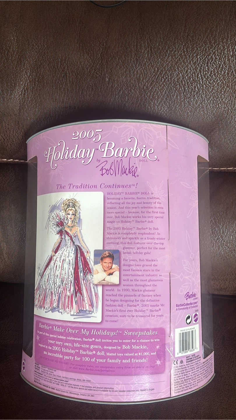 2005 Holiday Barbie by Bob Mackie Doll - photo 2