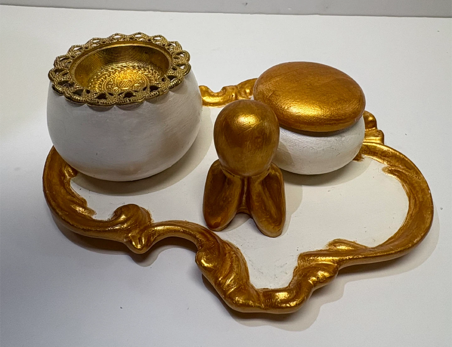 Elegant White Ceramic Incense Burner Set with Gold Accents - photo 3