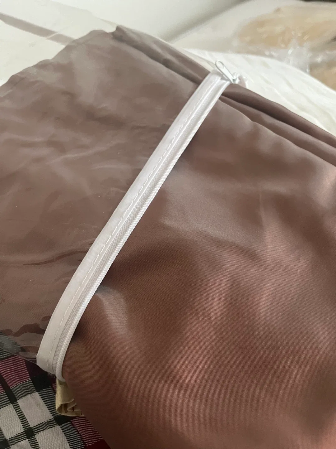 Queen bed skirts image indicator(3)