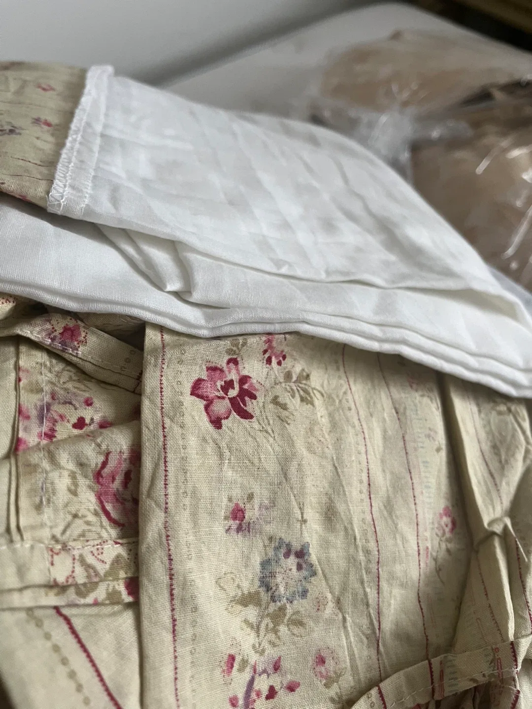 Queen bed skirts image indicator(8)