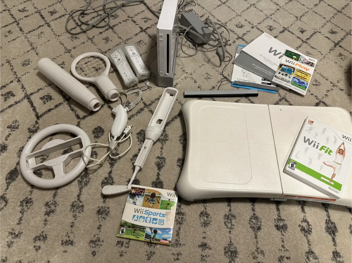 Nintendo Wii Package - Console, Games, Accessories