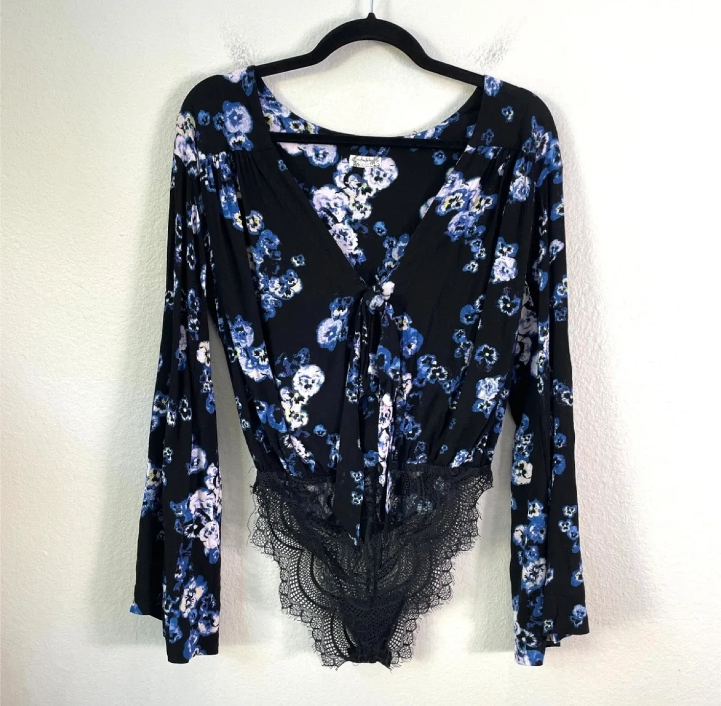 New Free People ‘Forties Feels’ Floral Bodysuit image indicator(5)