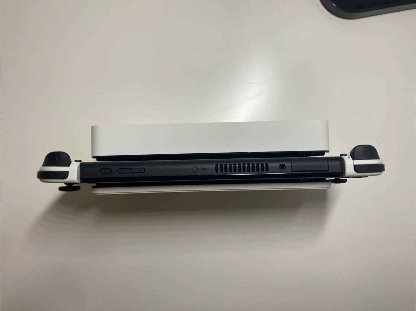 Nintendo Switch OLED image indicator(8)