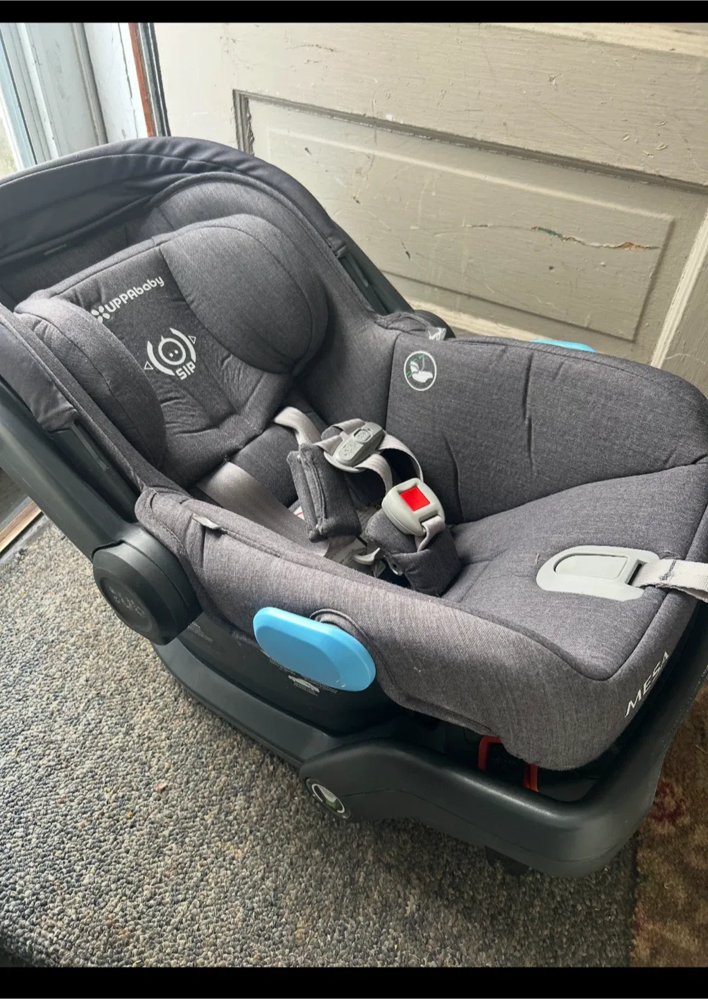 Uppa baby carseat.