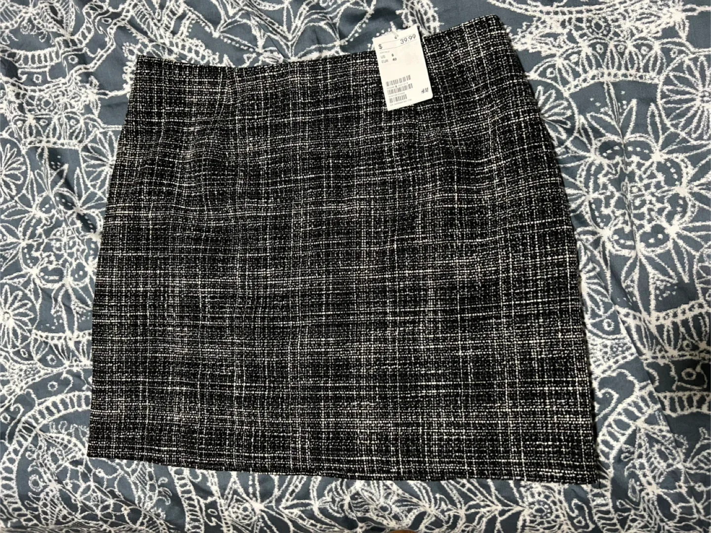 H&M Black & White Tweed Skirt - Size 8