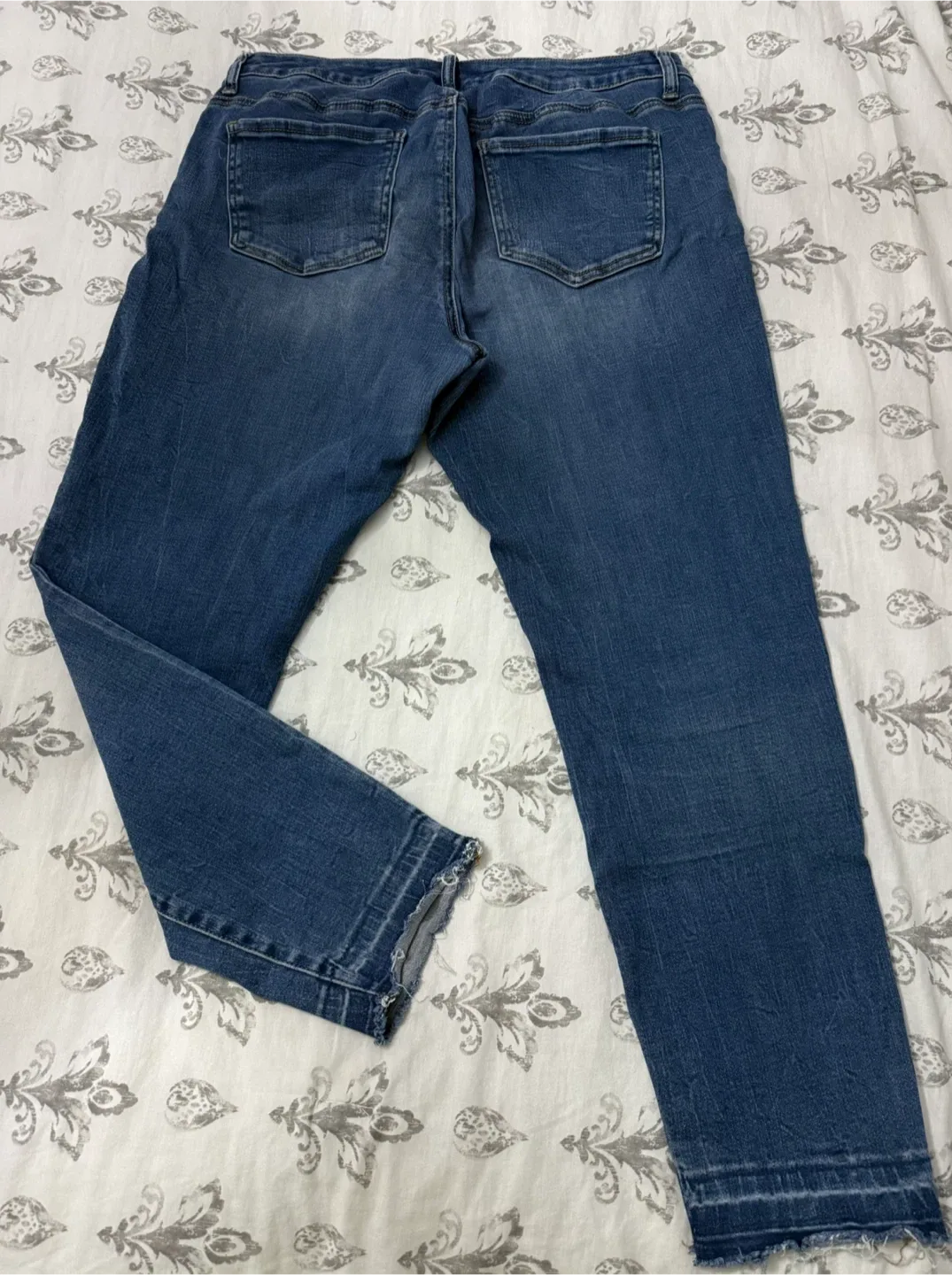 Dex Jeans - Size 32 image indicator(2)